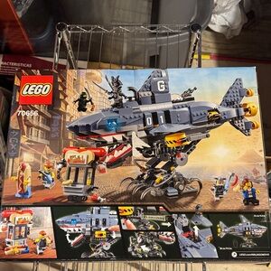 LEGO NEW SEALED Sky Shark Adventure Set - Gray and Black